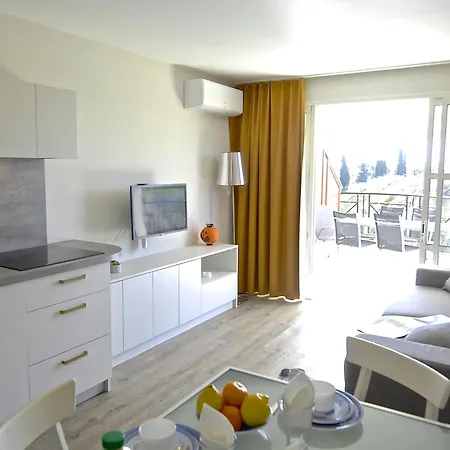 Appartement Le Village - Vj 107 By Interhome Saint-Raphaël